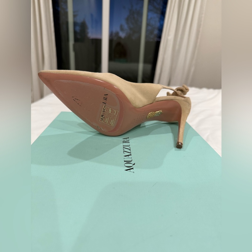 Aquazurra Bow Tie 105mm Pump in Beige 37.5 - brand new, never worn! - Picture 8 of 13